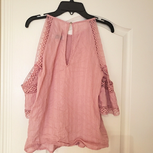 Abercrombie & Fitch Embroidery Cold Shoulder Top, XS/S - Picture 3 of 5